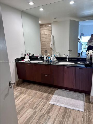 15811 Collins Ave 1505, Sunny Isles Beach, FL 33160