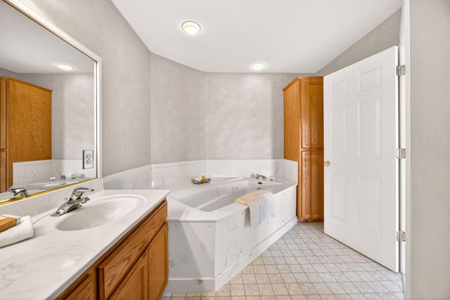 262 Meadow Drive, Ashland, OR 97520