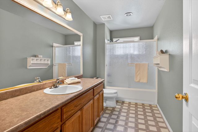 262 Meadow Drive, Ashland, OR 97520