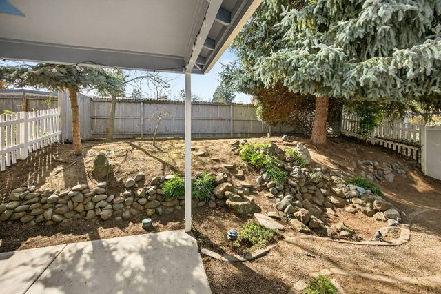 262 Meadow Drive, Ashland, OR 97520