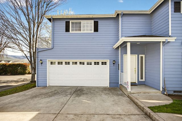 262 Meadow Drive, Ashland, OR 97520