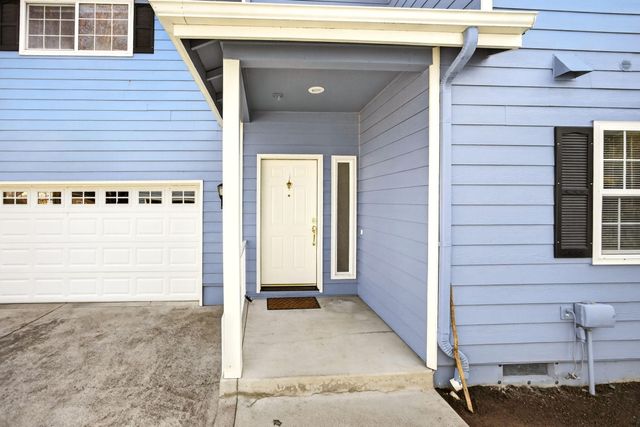 262 Meadow Drive, Ashland, OR 97520