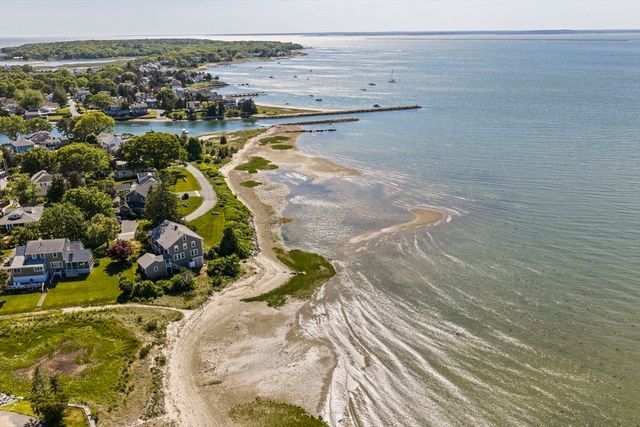 770 Shore Rd, Bourne, MA 02559