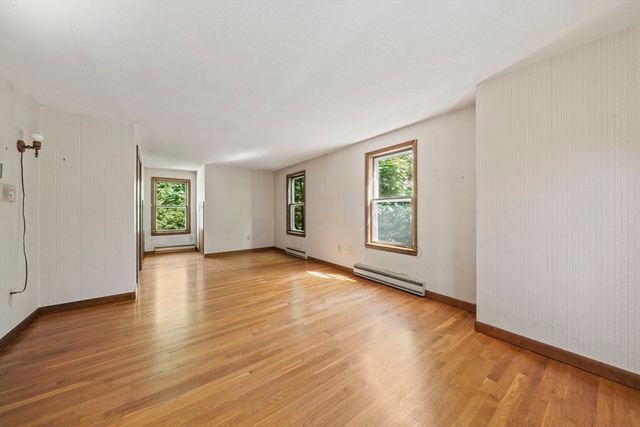 770 Shore Rd, Bourne, MA 02559