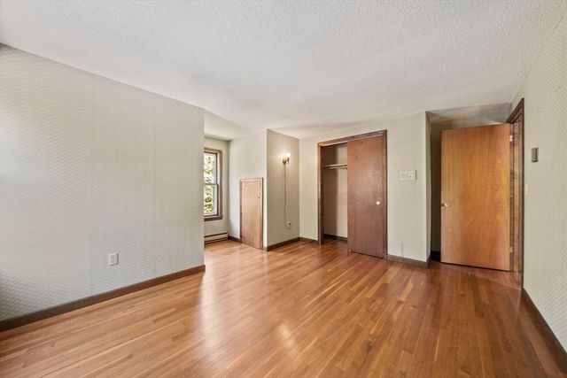 770 Shore Rd, Bourne, MA 02559