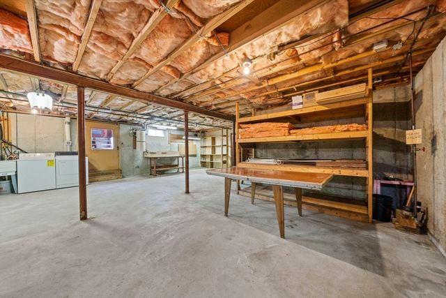 770 Shore Rd, Bourne, MA 02559