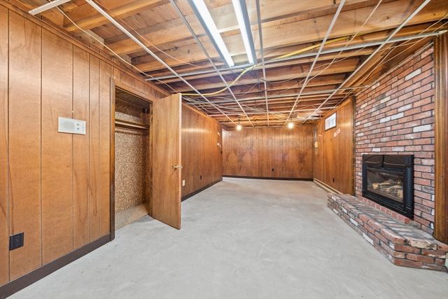 770 Shore Rd, Bourne, MA 02559