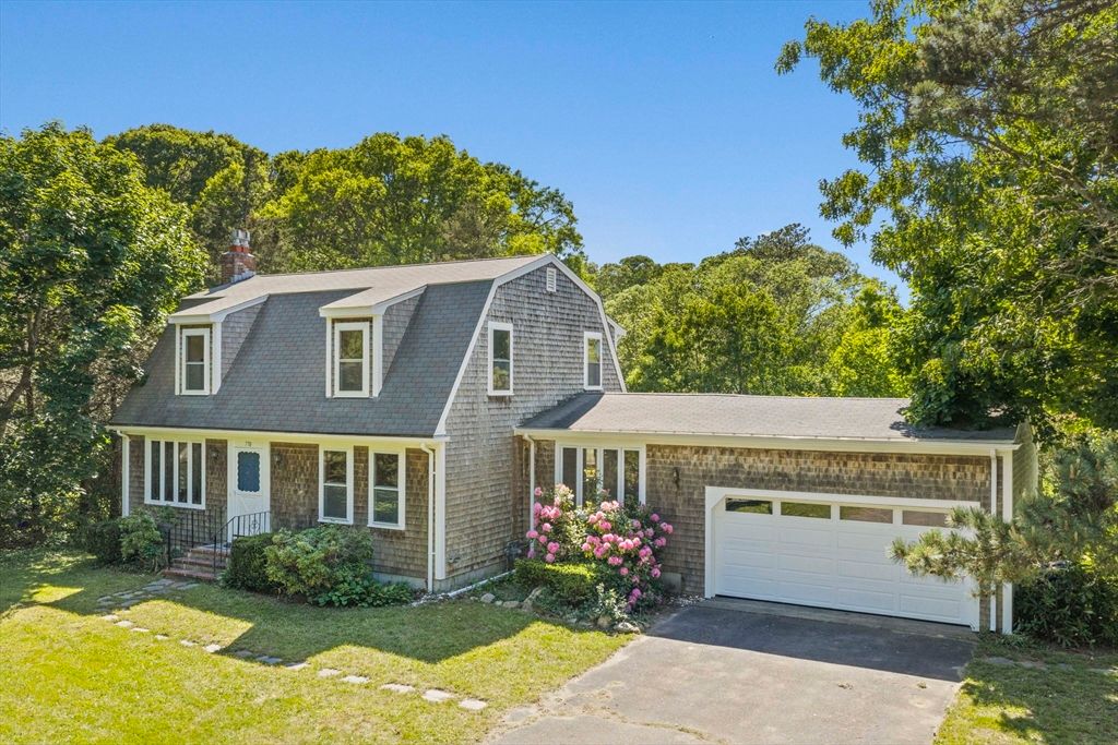 770 Shore Rd, Bourne, MA 02559