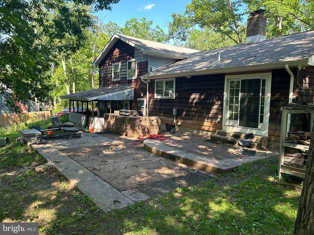 133 TUCKERTON, Medford Lakes, NJ 08055