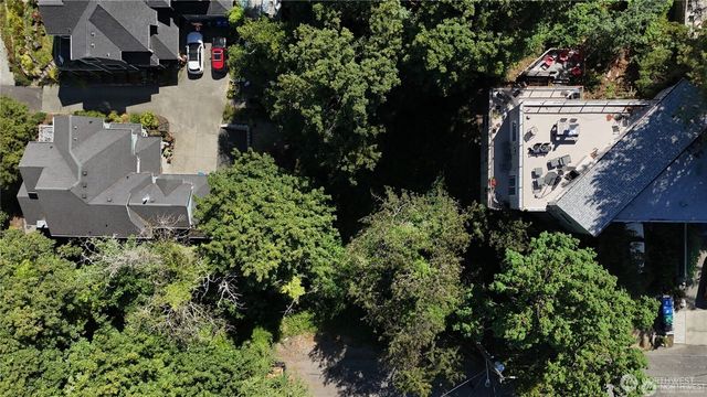 4616 44th Avenue S, Seattle, WA 98118