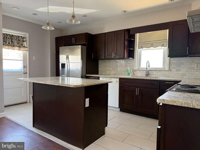 9083 CONVENT AVE, Philadelphia, PA 19136