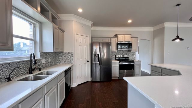 1042 MALTESE GDN, San Antonio, TX 78260