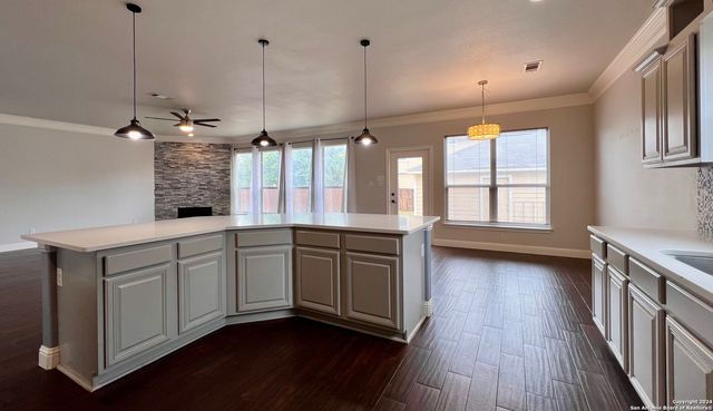 1042 MALTESE GDN, San Antonio, TX 78260