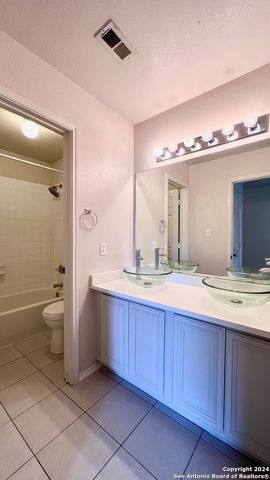 1042 MALTESE GDN, San Antonio, TX 78260