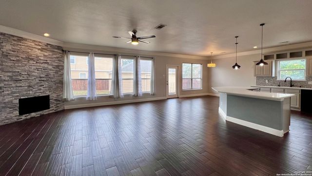 1042 MALTESE GDN, San Antonio, TX 78260