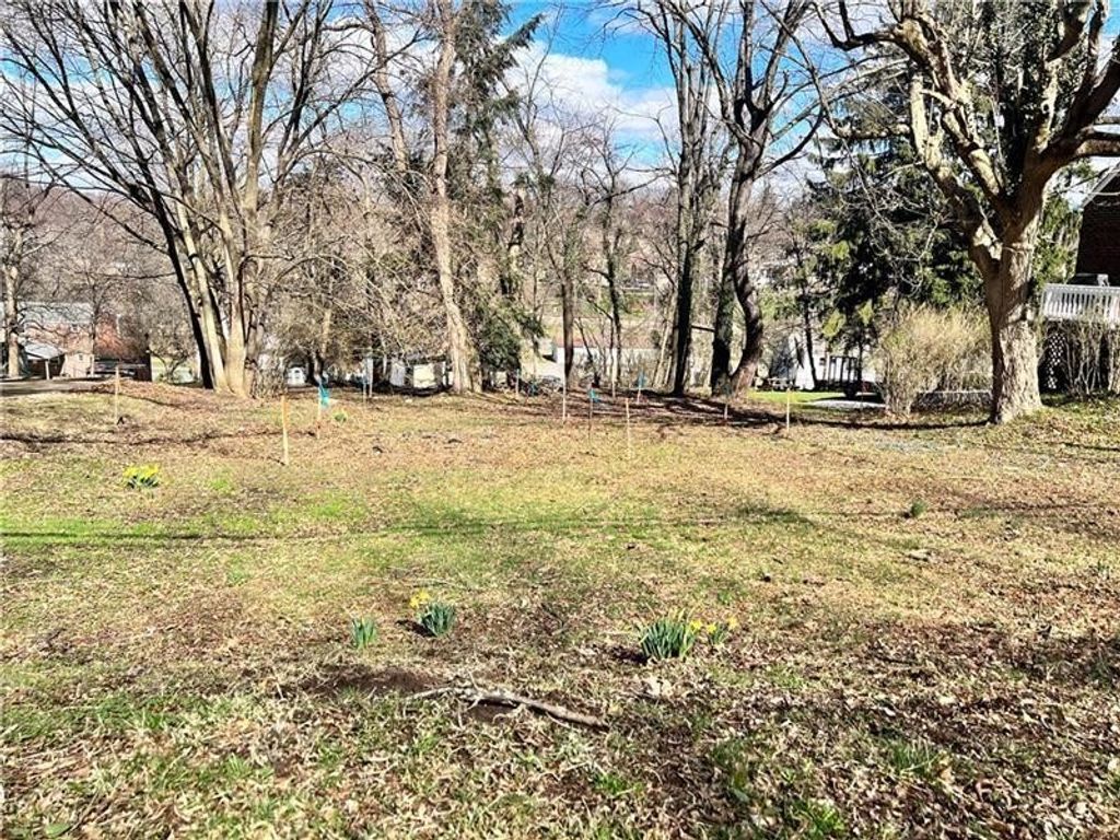 2302 LONGCREST AVE., Bethel Park, PA 15102