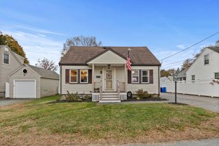 28 Elmwood Cir, Peabody, MA 01960