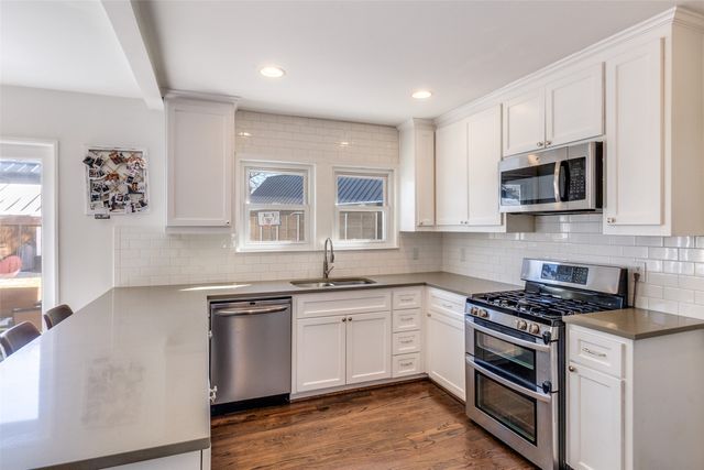 6718 Starling Circle, Dallas, TX 75209