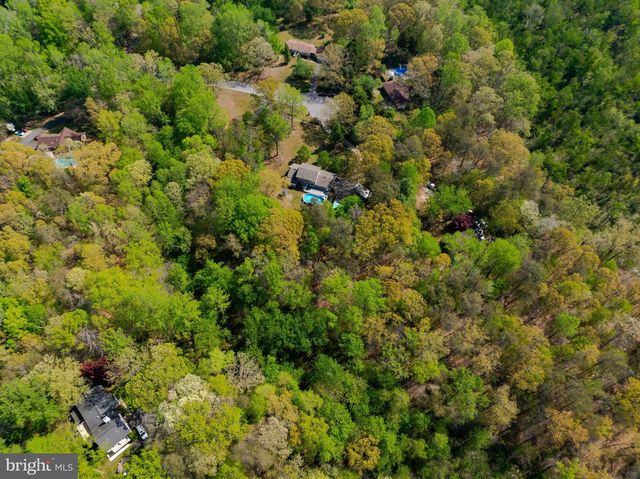 2420 CECIL LN, Huntingtown, MD 20639