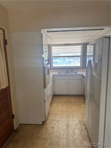 3953 S Fernpark Terrace, Inverness, FL 34452