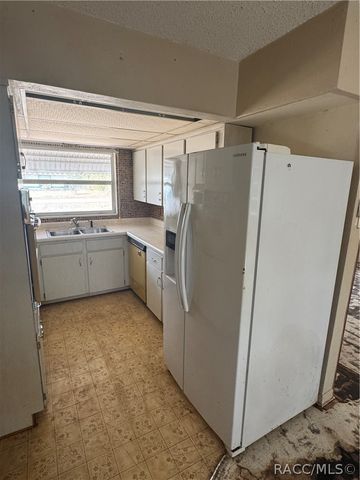 3953 S Fernpark Terrace, Inverness, FL 34452