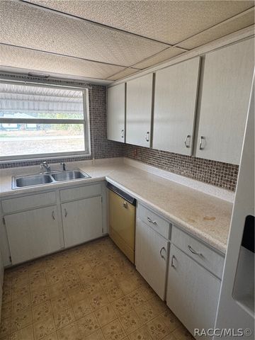 3953 S Fernpark Terrace, Inverness, FL 34452