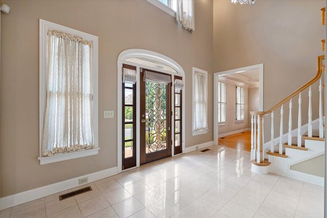 111 Carriage Way, Hendersonville, TN 37075