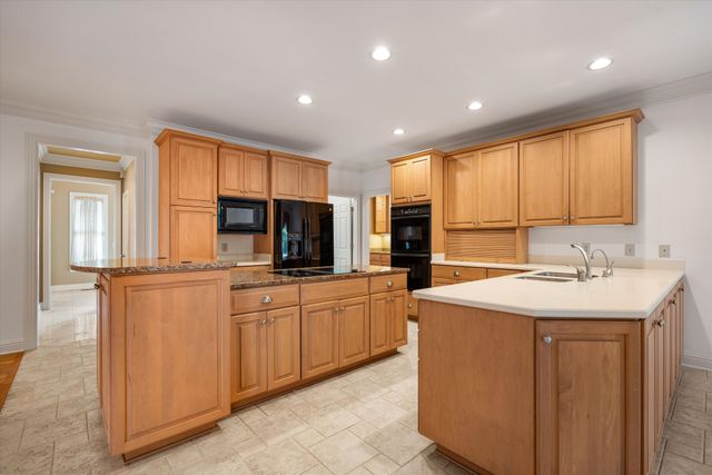 111 Carriage Way, Hendersonville, TN 37075