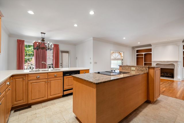 111 Carriage Way, Hendersonville, TN 37075
