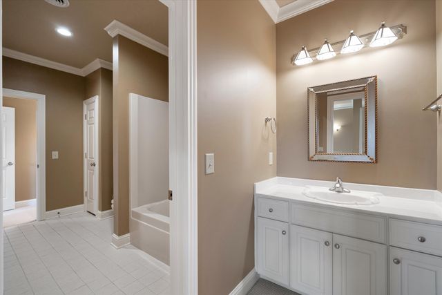 111 Carriage Way, Hendersonville, TN 37075