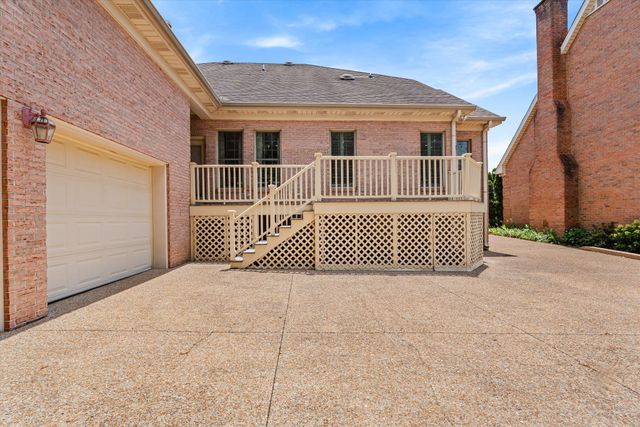 111 Carriage Way, Hendersonville, TN 37075