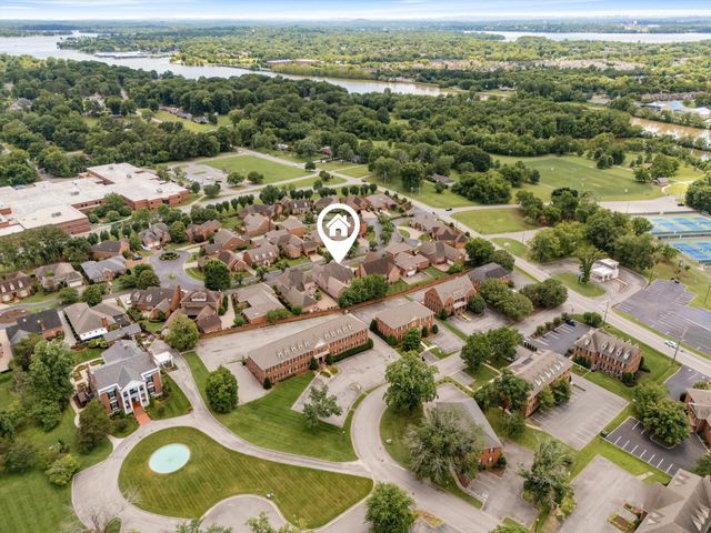 111 Carriage Way, Hendersonville, TN 37075
