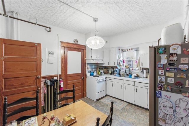 52 Isham Street, Burlington, VT 05401