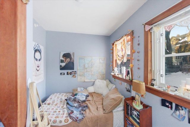 52 Isham Street, Burlington, VT 05401