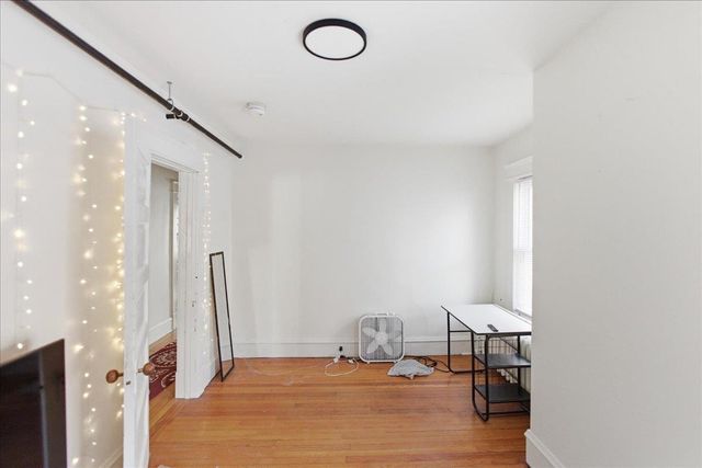 52 Isham Street, Burlington, VT 05401