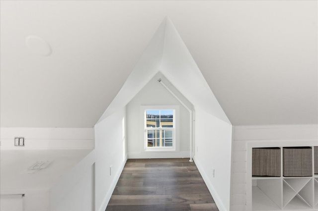 52 Isham Street, Burlington, VT 05401