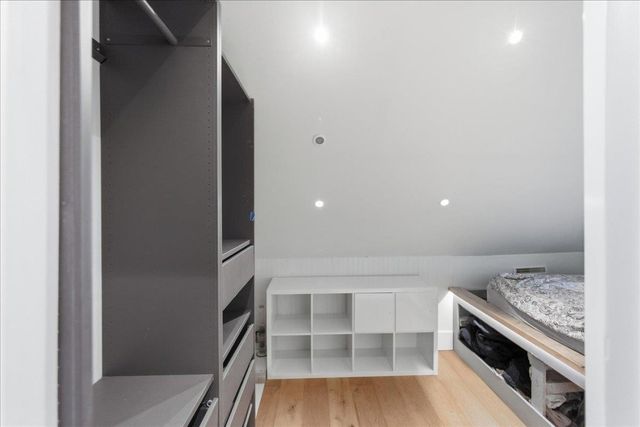 52 Isham Street, Burlington, VT 05401