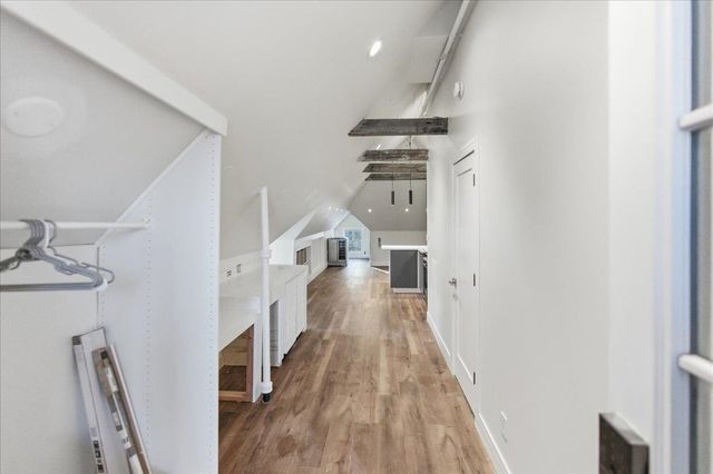 52 Isham Street, Burlington, VT 05401