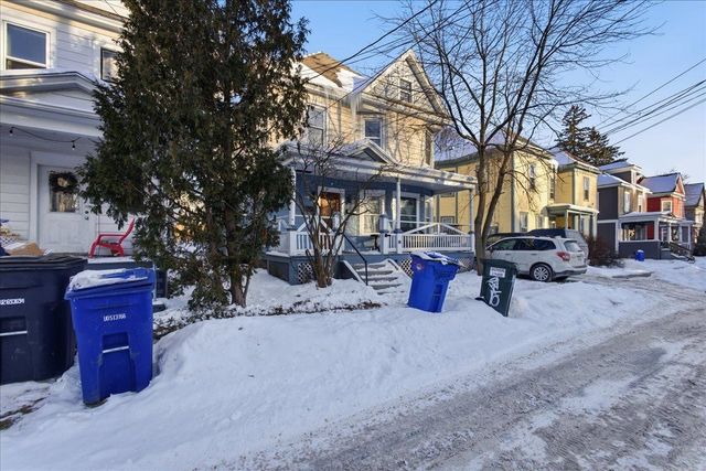 52 Isham Street, Burlington, VT 05401