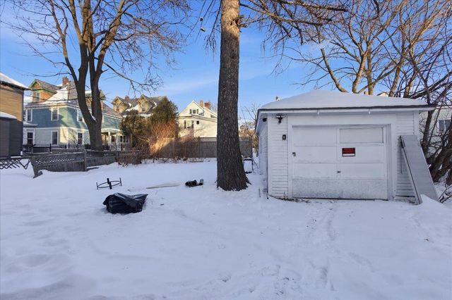 52 Isham Street, Burlington, VT 05401