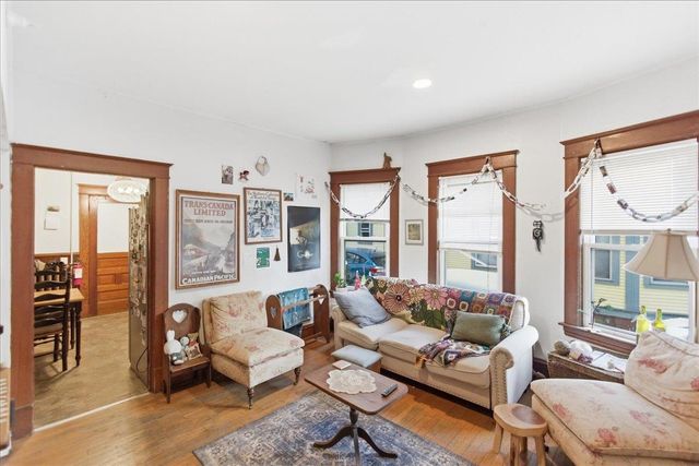 52 Isham Street, Burlington, VT 05401