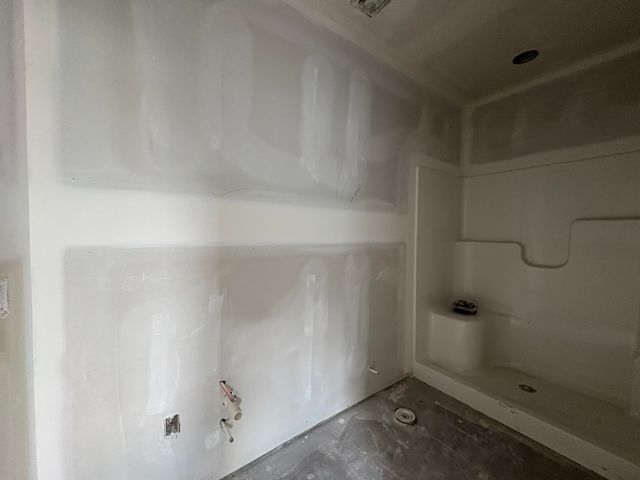 5809 Plumthicket St, Bel Aire, KS 67226