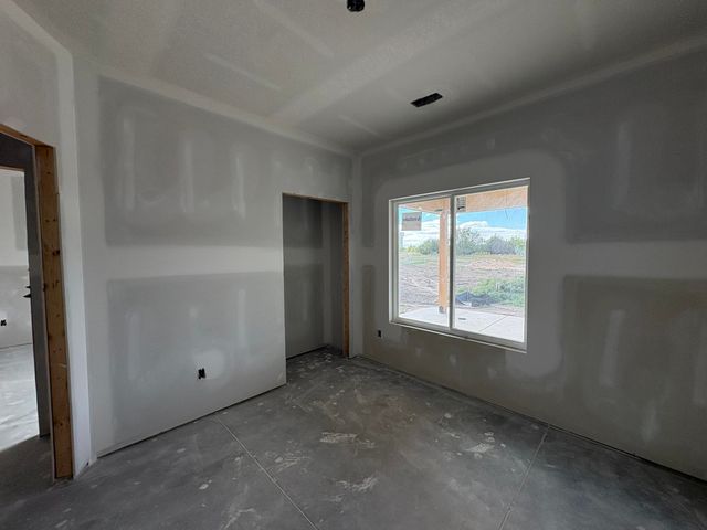 5809 Plumthicket St, Bel Aire, KS 67226