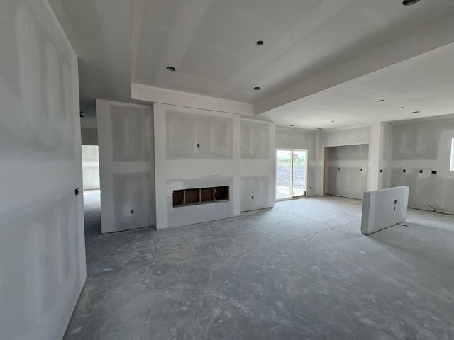 5809 Plumthicket St, Bel Aire, KS 67226