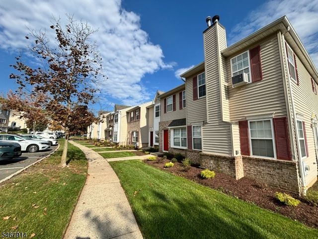 303 Tallwood Ln, Green Brook Twp., NJ 08812