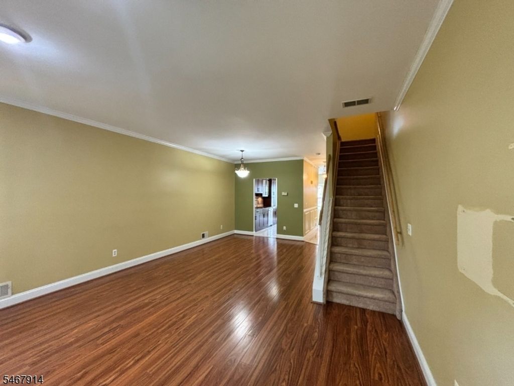303 Tallwood Ln, Green Brook Twp., NJ 08812 — photo 3