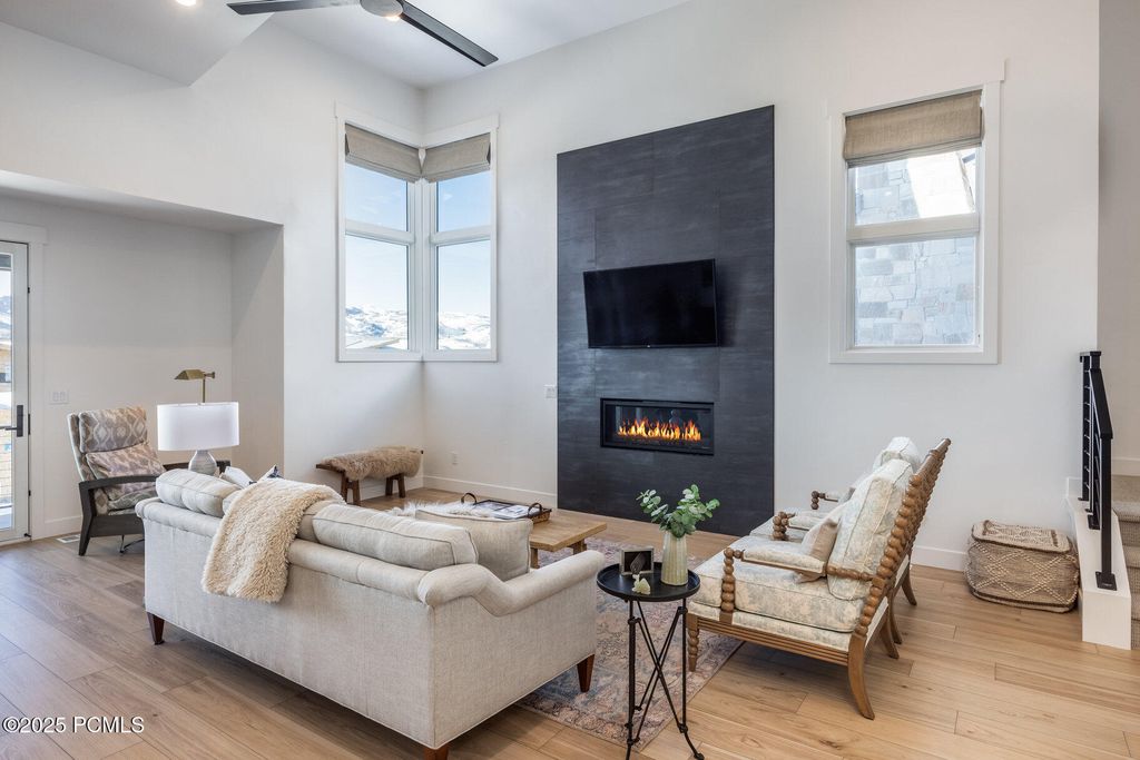 E 647 Silver Hill Loop, Hideout, UT 84036