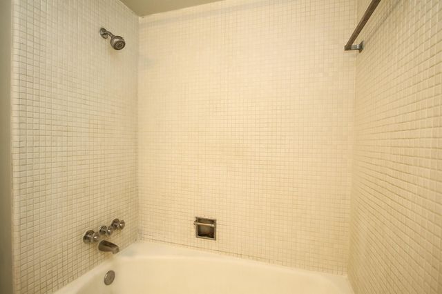 1733 Commonwealth Street, Houston, TX 77006