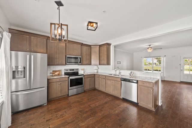 1032 Carraway Ln, Spring Hill, TN 37174