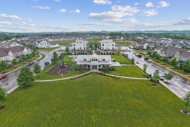 1032 Carraway Ln, Spring Hill, TN 37174